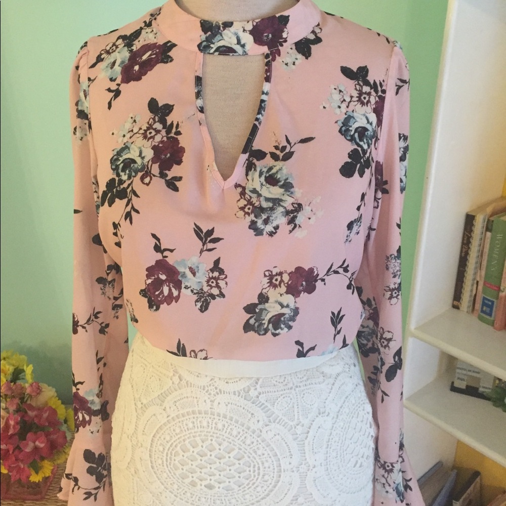 Pink Floral Keyhole Top
